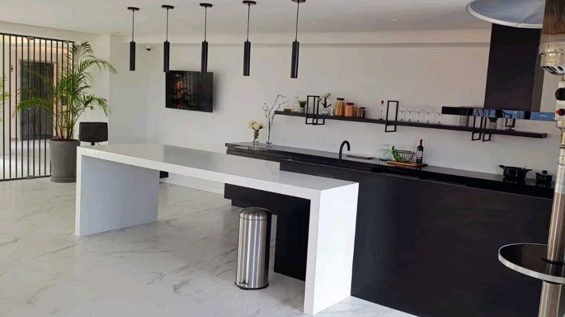 Alquilo Lindo Apartamento en Edificio Céntrico z5