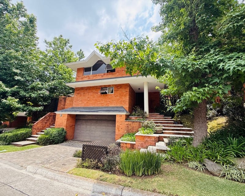 VENTA DE HERMOSA CASA - LAS LOMAS, KM 16.5 CES