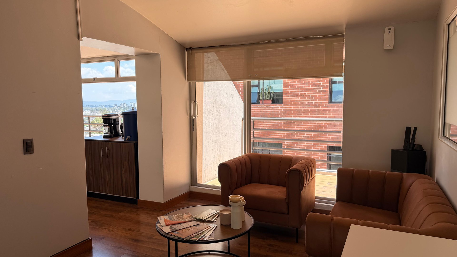 Oficina Premium 200m² Zona 11, Guatemala: ¡Ideal para tu Negocio! - Miniatura 10
