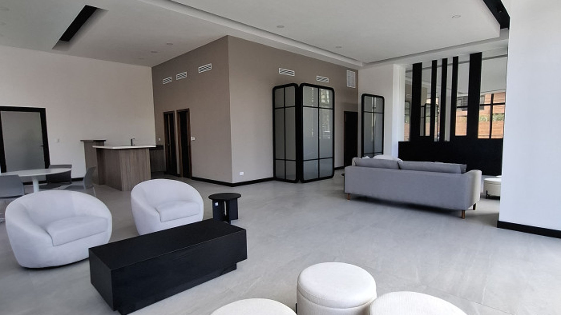 Apartamento Nuevo en venta en zona 10 Guatemala - Miniatura 21