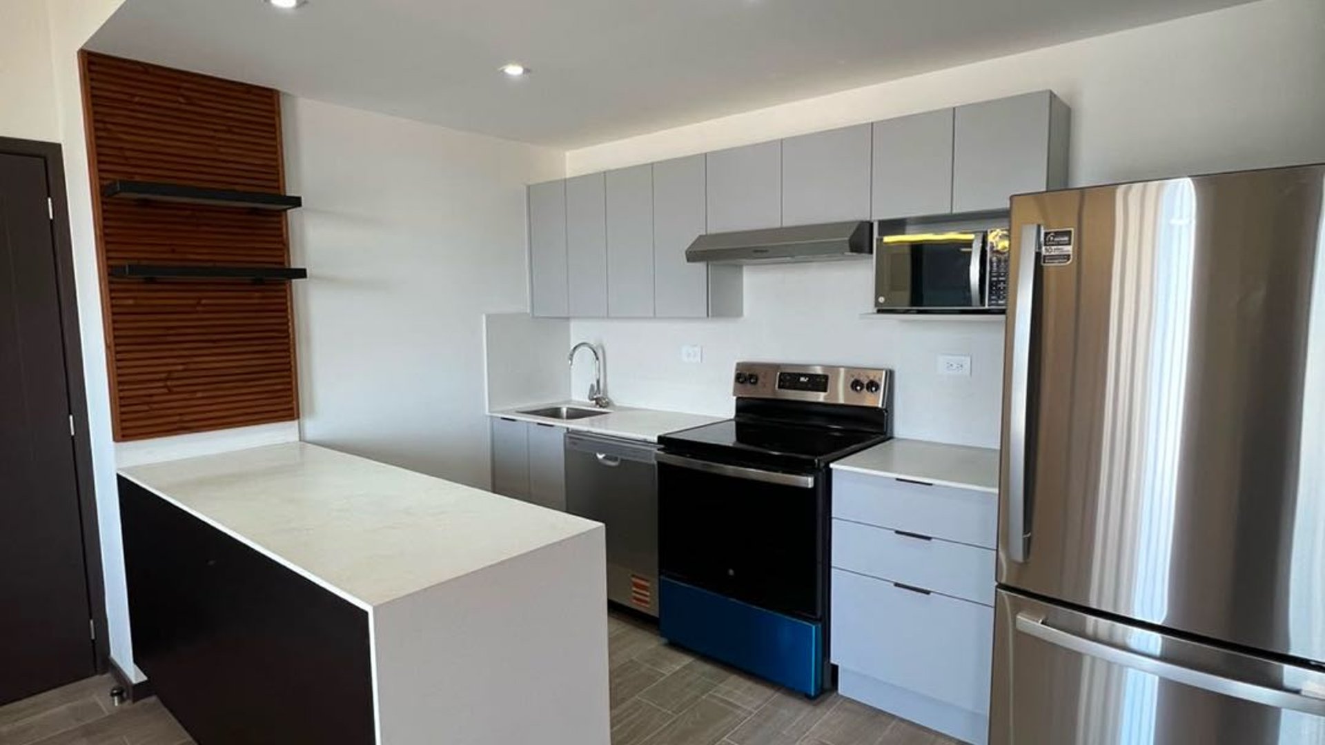 Alquiler de lindo apartamento en zona 11 - Miniatura 9