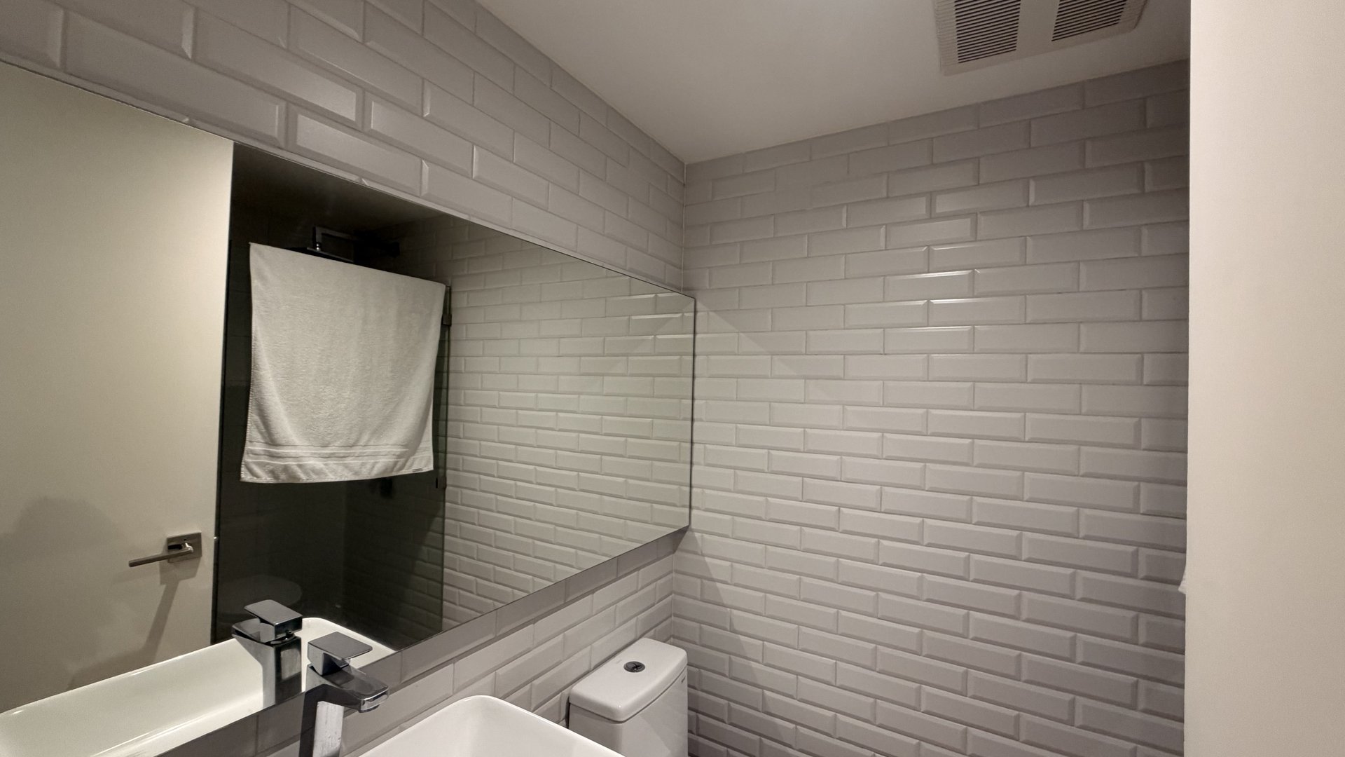 Apartamento en Alquiler Edificio Quo, zona 4  - Miniatura 10