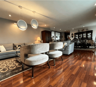 Venta amplio apartamento 3 Dormitorios en Ave. Las Américas Zona 14