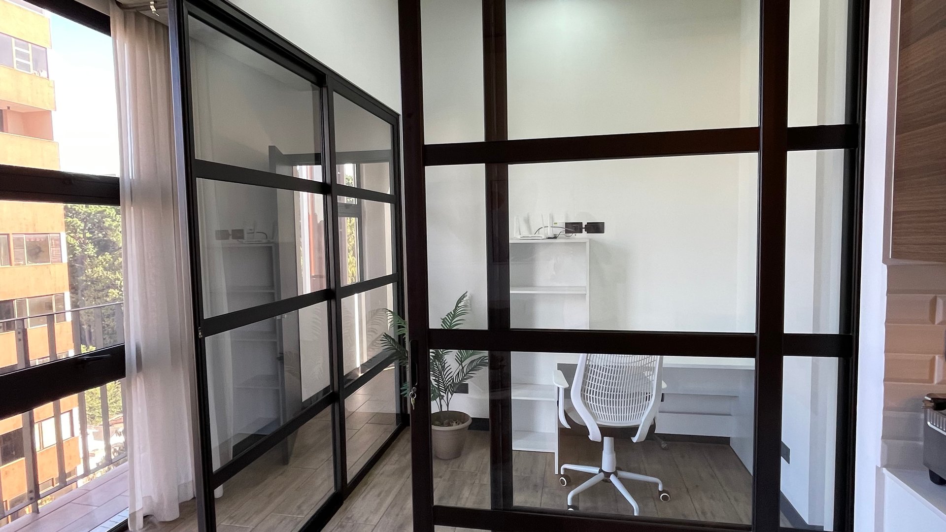 Rentó Hermoso Apartamento Edificio EON Z.10 - Miniatura 7