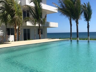 Apartamentos Frente al Mar con  Título de Propiedad en Venta - 3