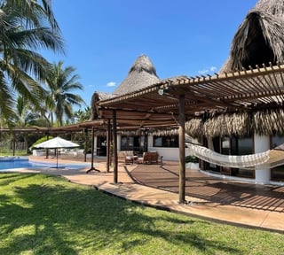 Monterrico / Preciosa  Casa de playa en venta