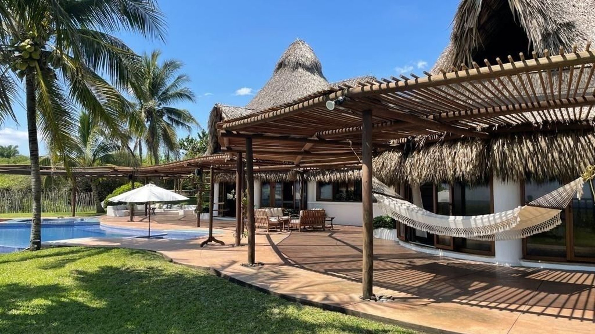 Monterrico / Preciosa  Casa de playa en venta