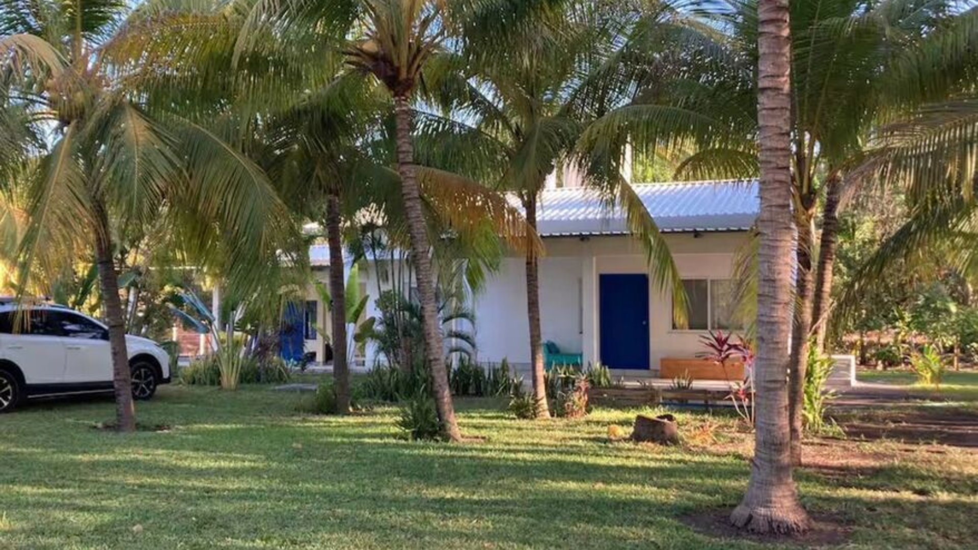 Casa en Venta – Km 156 Monterrico, Aldea El Cebollito