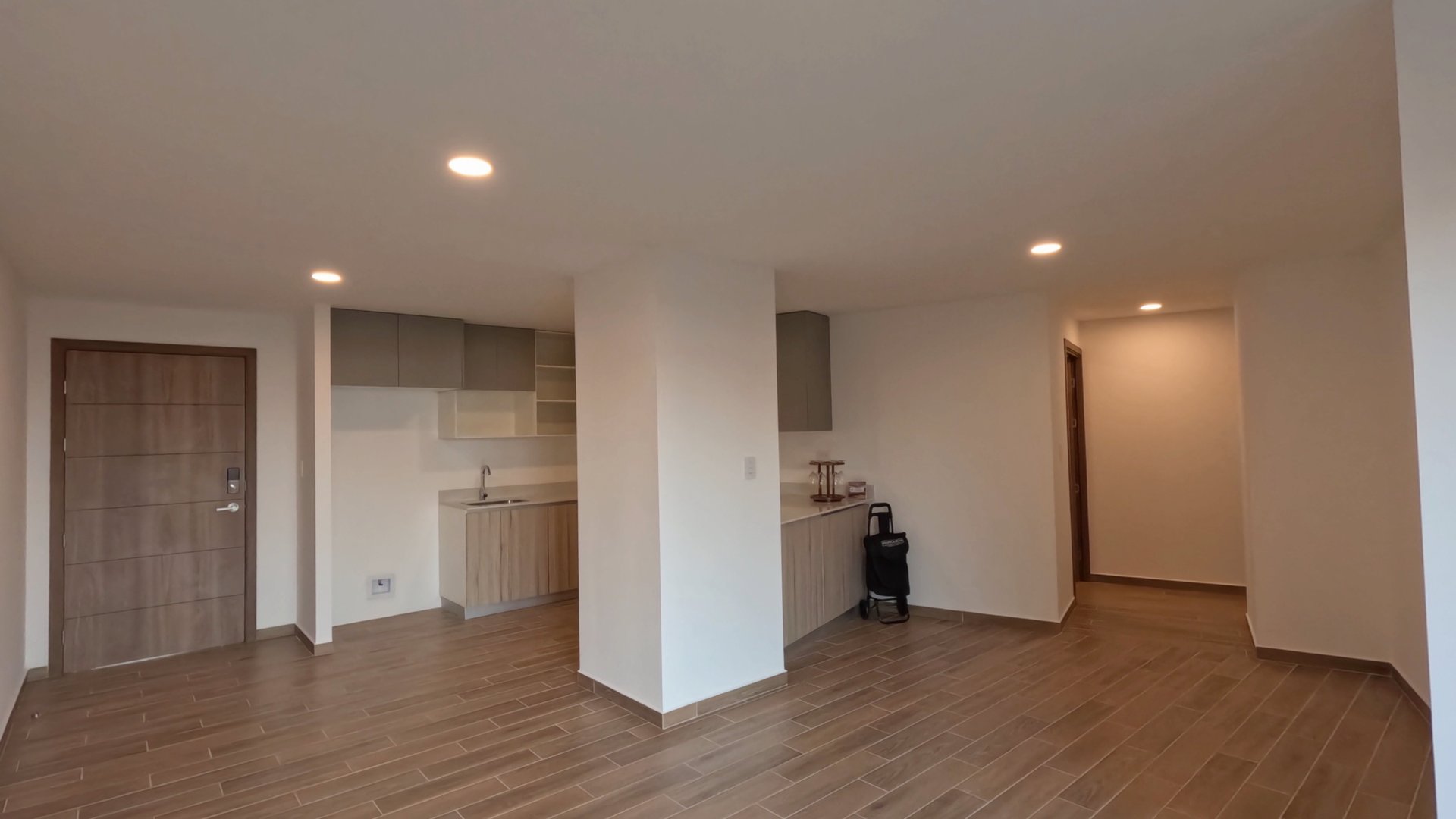 Apartamento en venta o renta Parque 14, zona 14