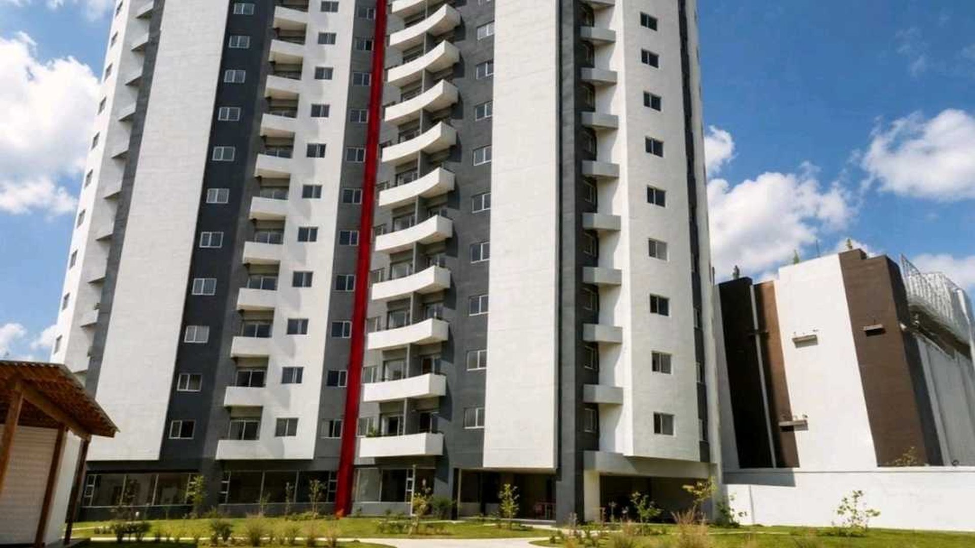 APARTAMENTO EN ALQUILER????Edificio Attica I , Zona 14 - Image 1