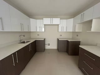 HACIENDA REAL / Casa en Venta zona 16 - 5