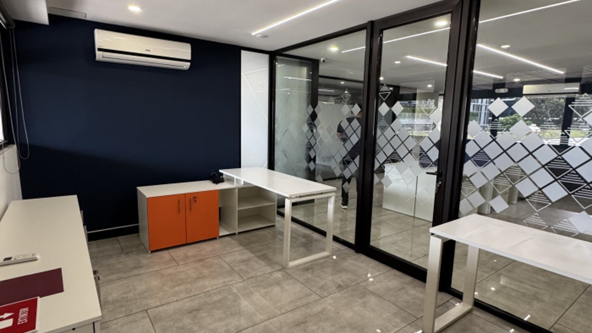 Oficina Comercial en Renta Geminis zona 10
