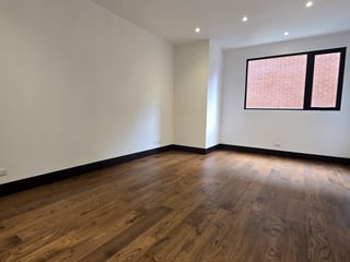 Apartamento de Lujo con Jardin en venta en la zona 14 - Image 10