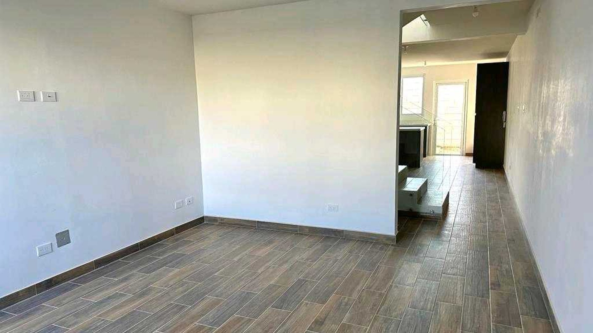 TOWNHOUSE EN ALQUILER???? Hacienda Real, zona 16 - Miniatura 5