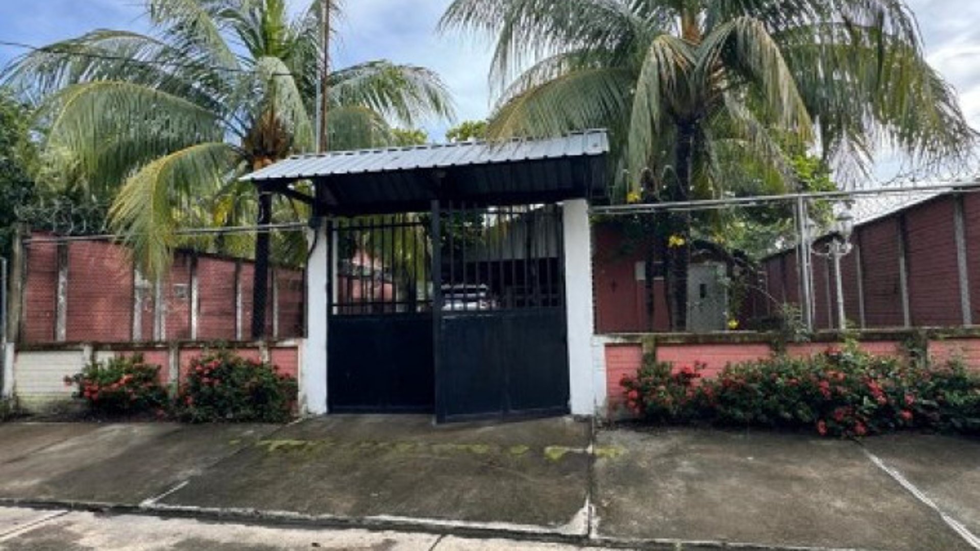 Casa en Venta Quintas La Ponderosa Carr. Puerto Quetzal - Miniatura 16