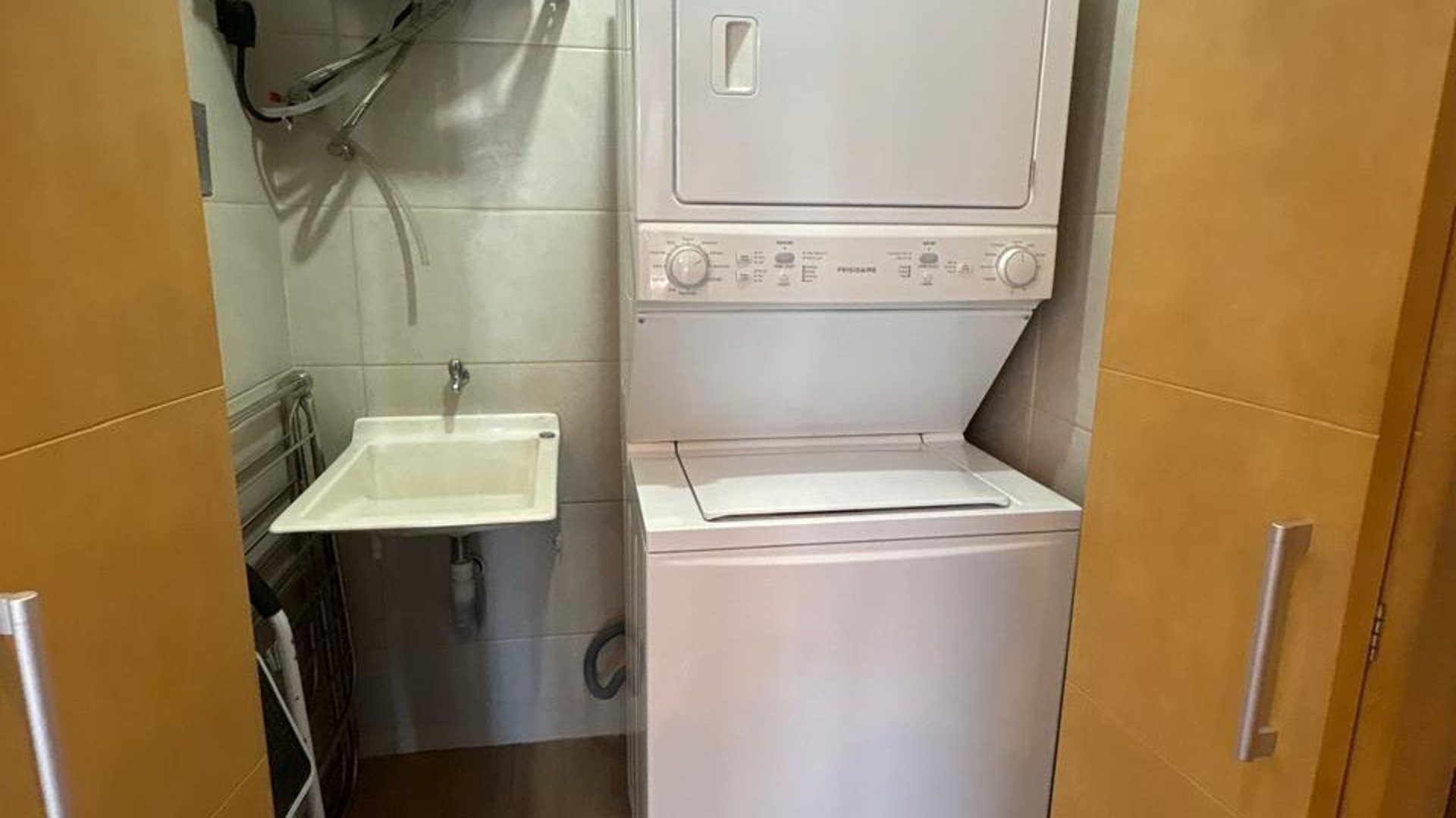 APARTAMENTO EN VENTA | EDIFICIO CITY HAUS | ZONA 10 - Miniatura 12