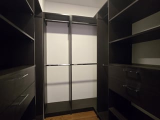 Apartamento de Lujo con Jardin en venta en la zona 14 - Image 9