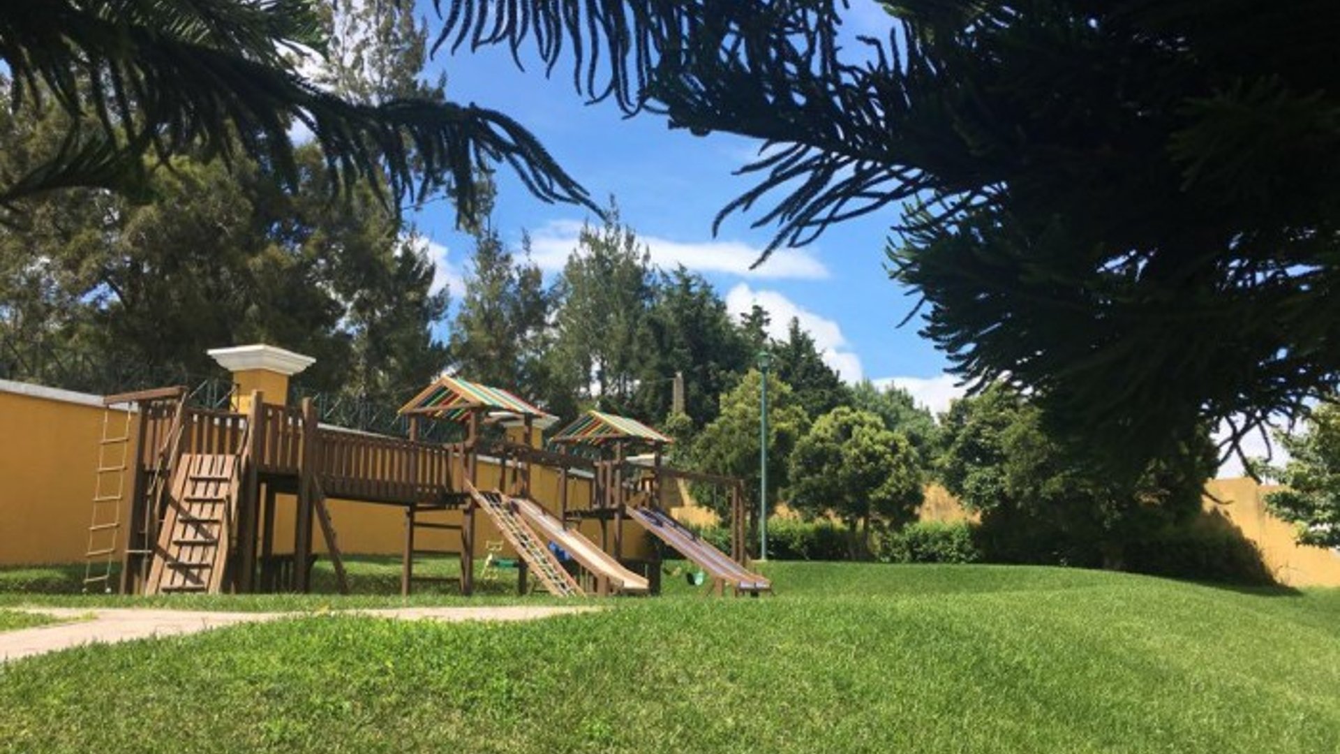 Hermosa casa en Venta en Entreverdes Fraijanes - Miniatura 9