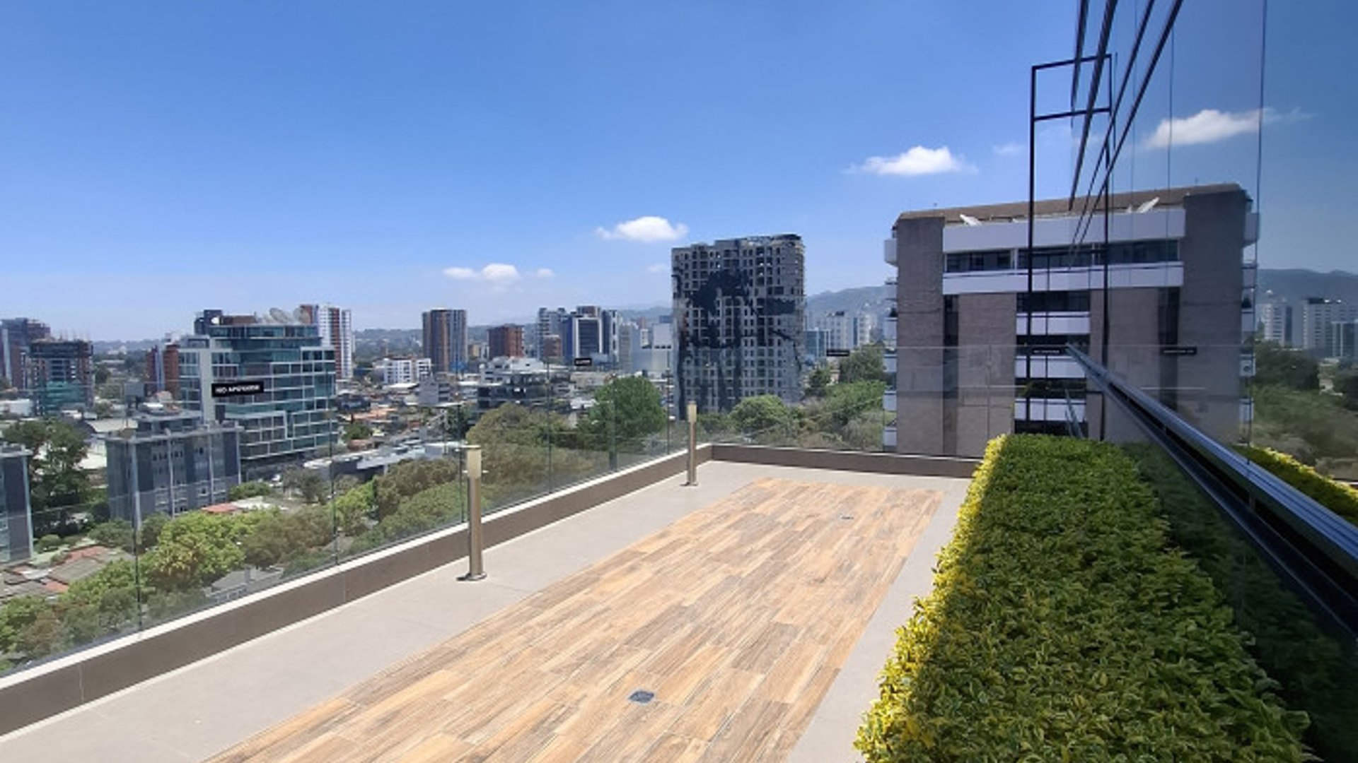 Oficinas Nuevas en Venta Burgo Zona 14 Guatemala - Miniatura 11