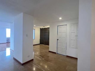 Vendo Lindo y Amplio Penthouse Edificio Antiguo zona 14 - 5