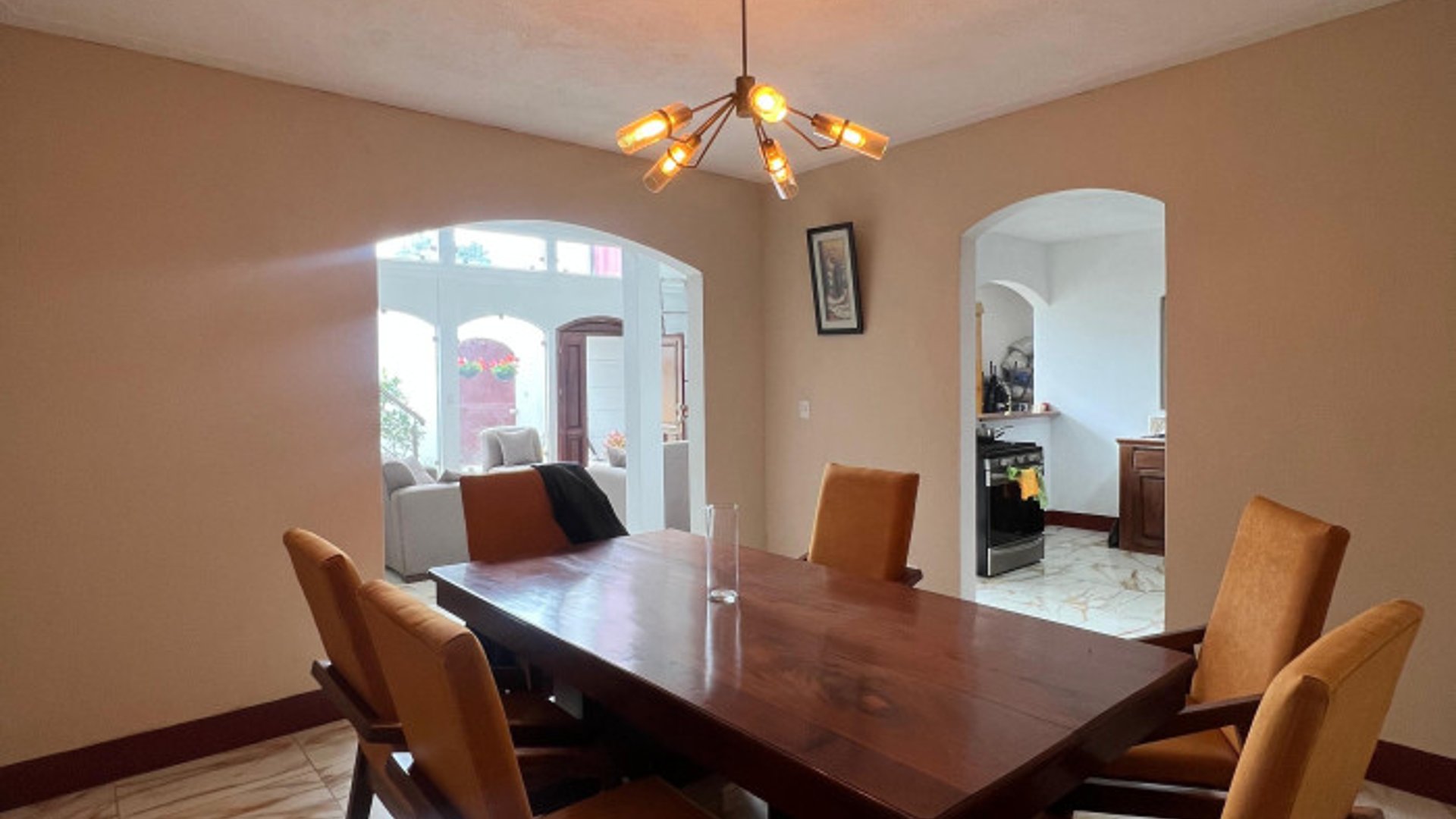 Hermosa Casa moderna en Venta a 10 minutos de Antigua - Miniatura 7