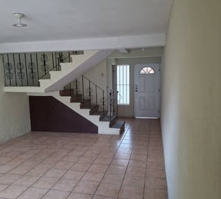 CASA EN RESIDENCIAL MANANTIALES DE FRAIJANES
