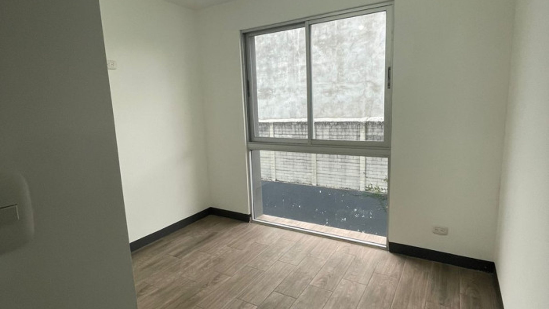 Apartamento en renta Catalina Villa nueva - Miniatura 5