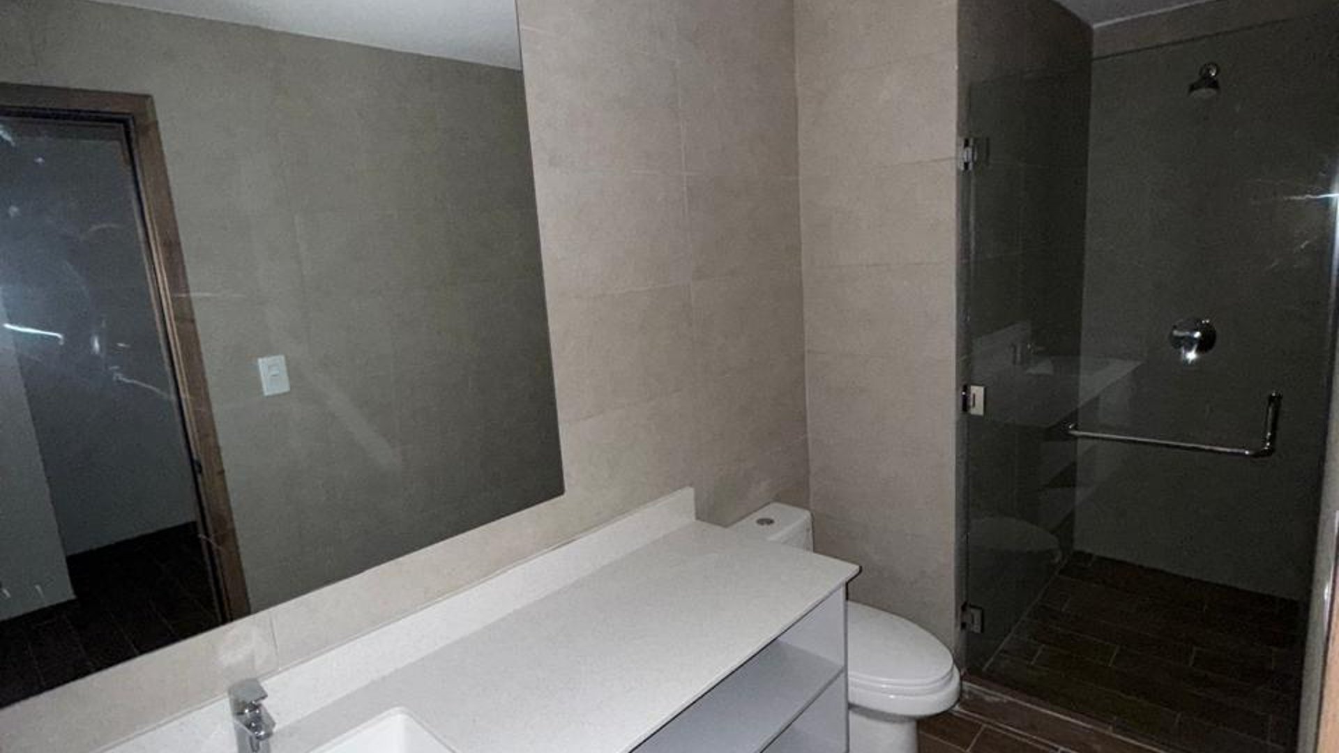 Apartamento en Alquiler Edificio Parque 14, zona 14  - Miniatura 23