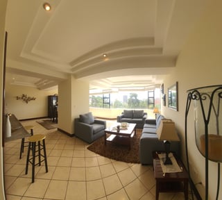 Apartamento en Venta en Zona 10 Dentro de Colonia