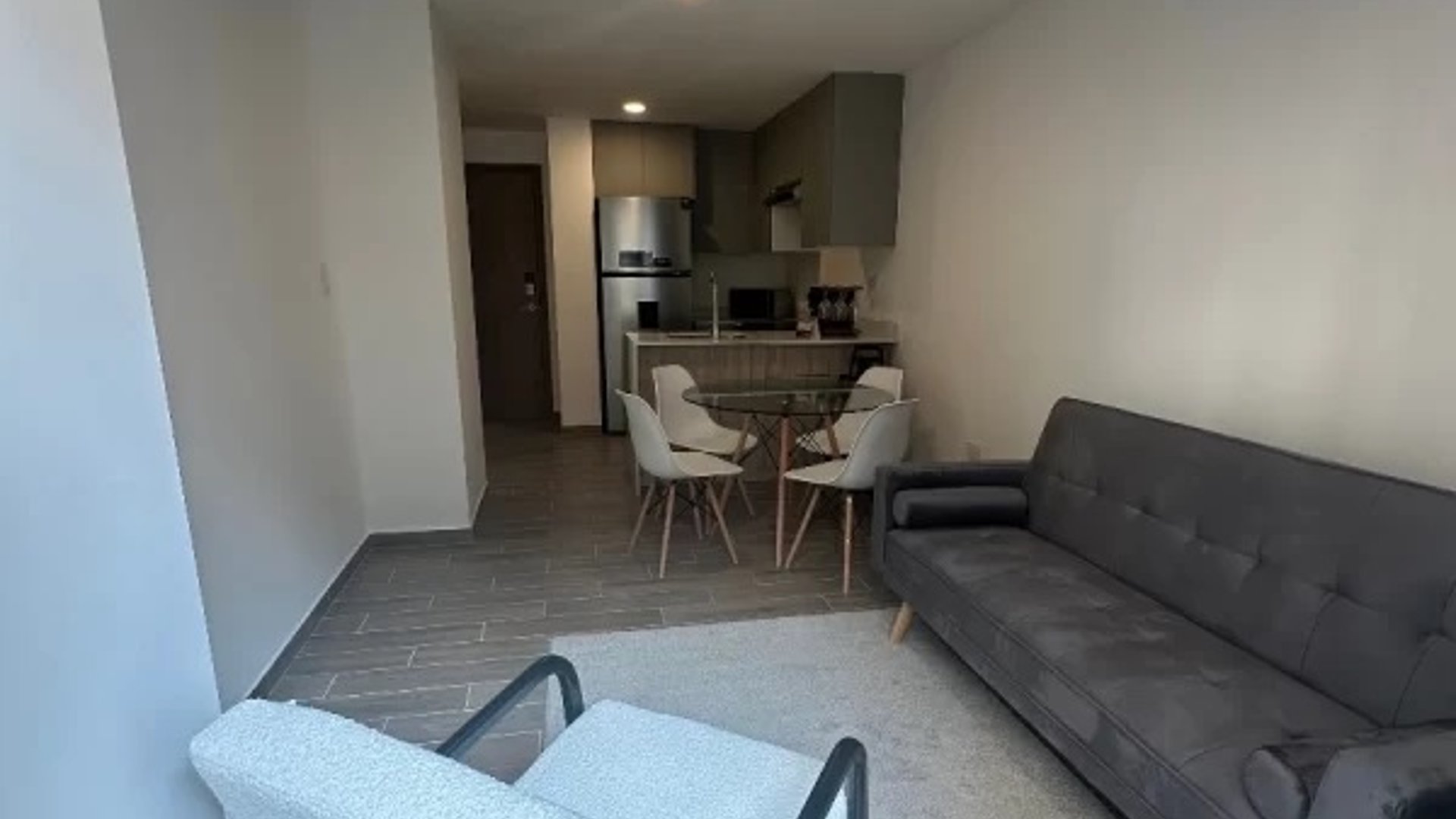 Apartamento amueblado en alquiler parque 14, zona 14
