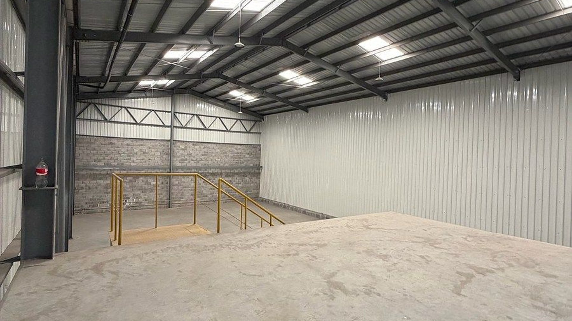 BODEGA EN RENTA / VENTA VILLA CANALES - Miniatura 6