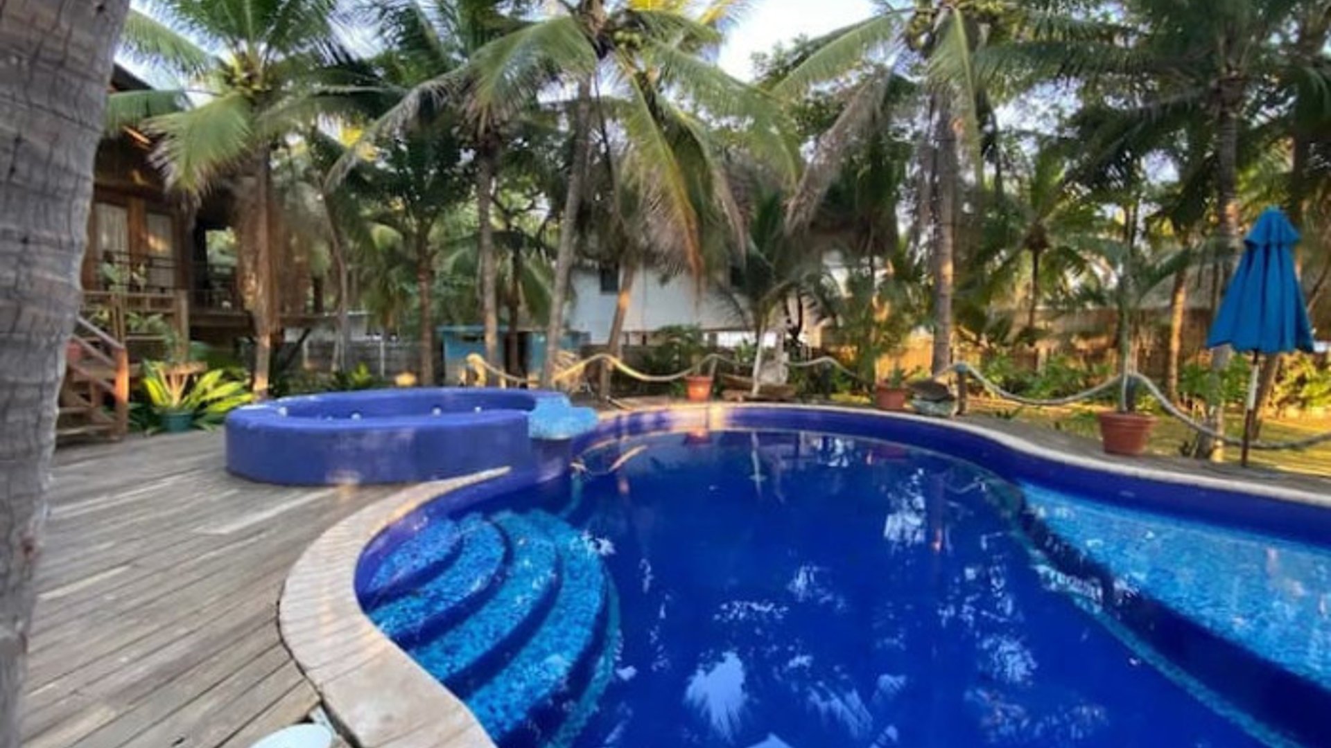 Venta Casa en la Playa El Ahumado Chiquimulilla - Miniatura 2