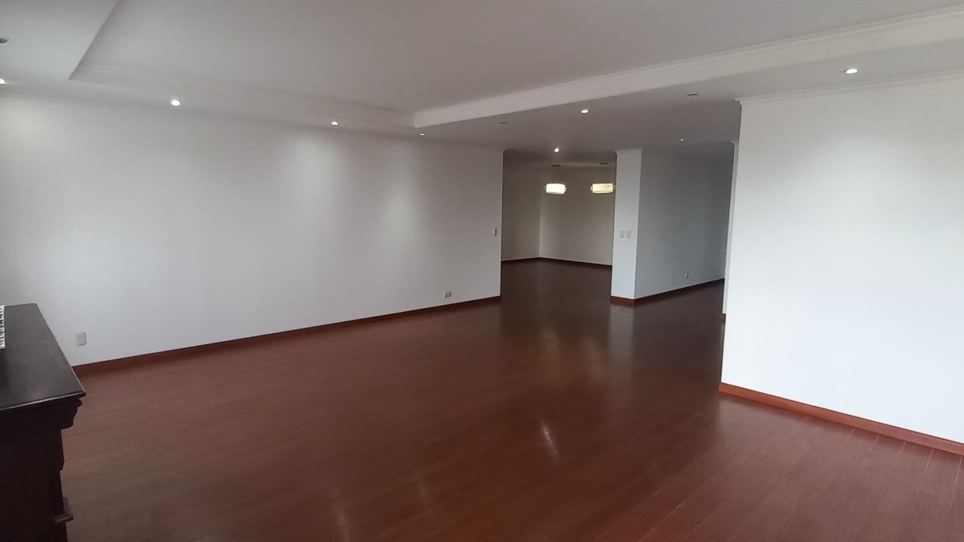Apartamento en renta en Edificio Boticcelli, zona 15 Ref-6060 - Miniatura 17
