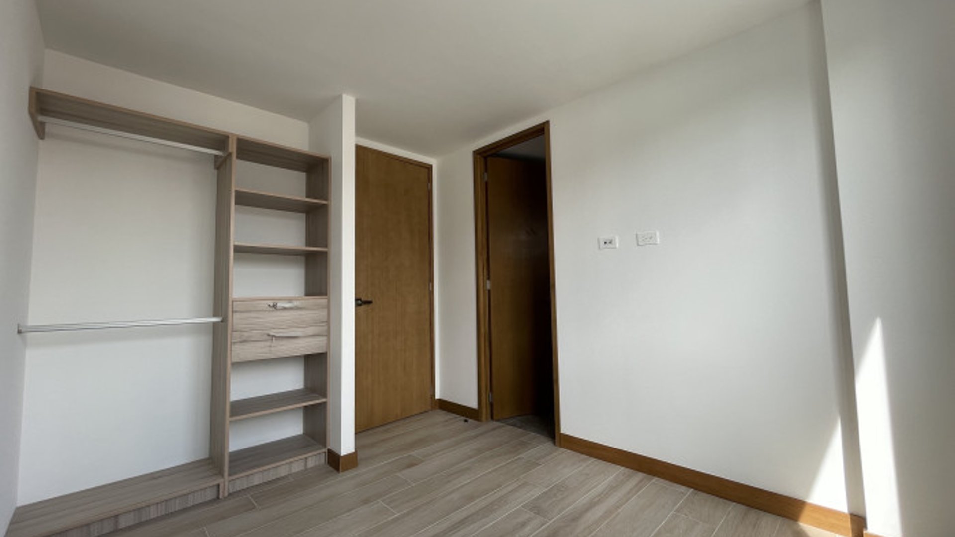 Apartamento en Venta en La Villa Zona 14 - Miniatura 2