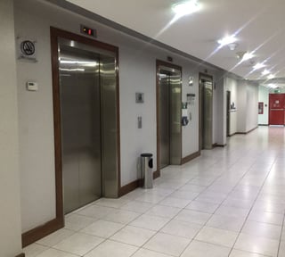 Oficina en renta en Edificio Pradera Zona 10