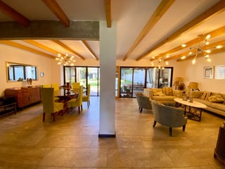 VENDO LINDA CASA EN EXCLUSIVA COLONIA en zona 11 - 3