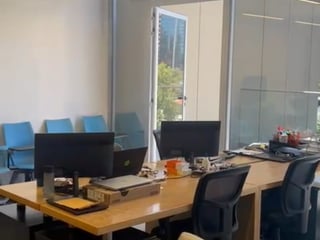 OFICINAS EN RENTA/VENTA EN EDIFICIO VASANTA ZONA 10 - Image 14