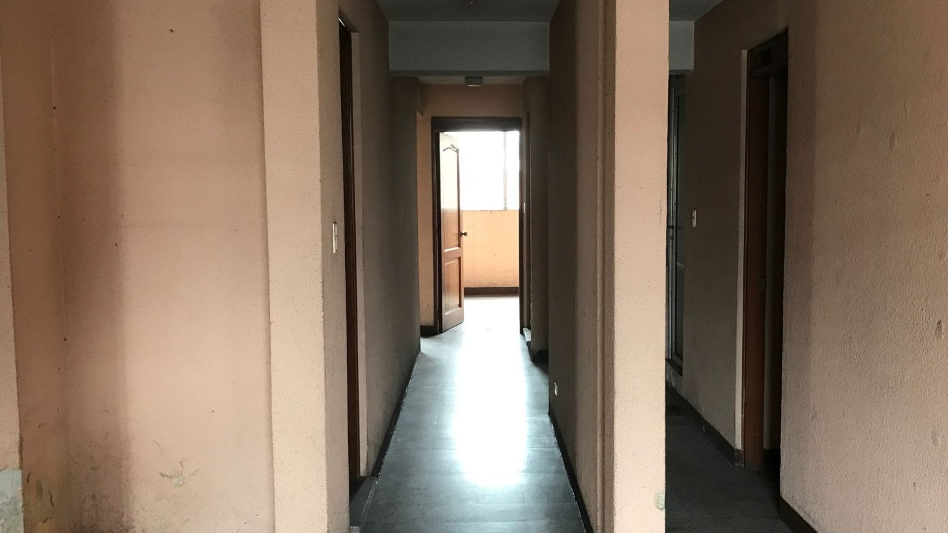 Oficina en venta, en Zone 1 - Miniatura 3