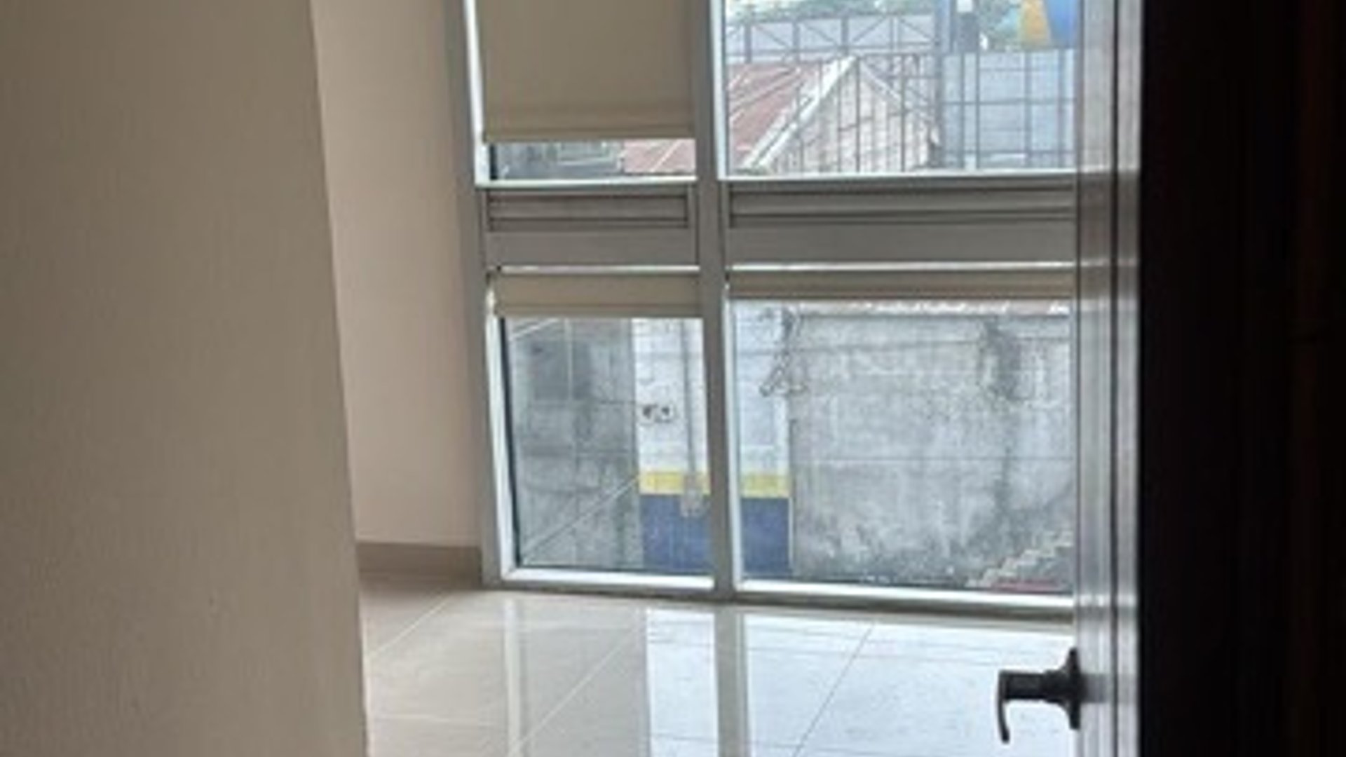 SCENA / Oficina en Venta CAES