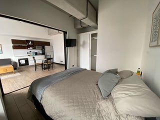 Apartamento para inversión en venta EON zona 10 - Image 8