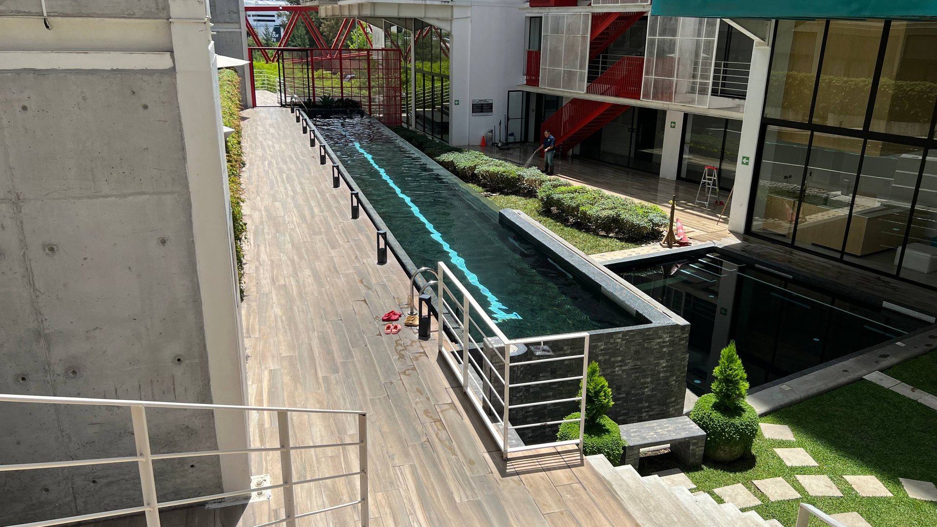 Apartamento en venta en edificio shift cayala zona 16 - Miniatura 12