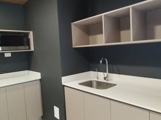 Oficina venta en zona 14 para inversión! rentada - Image 12