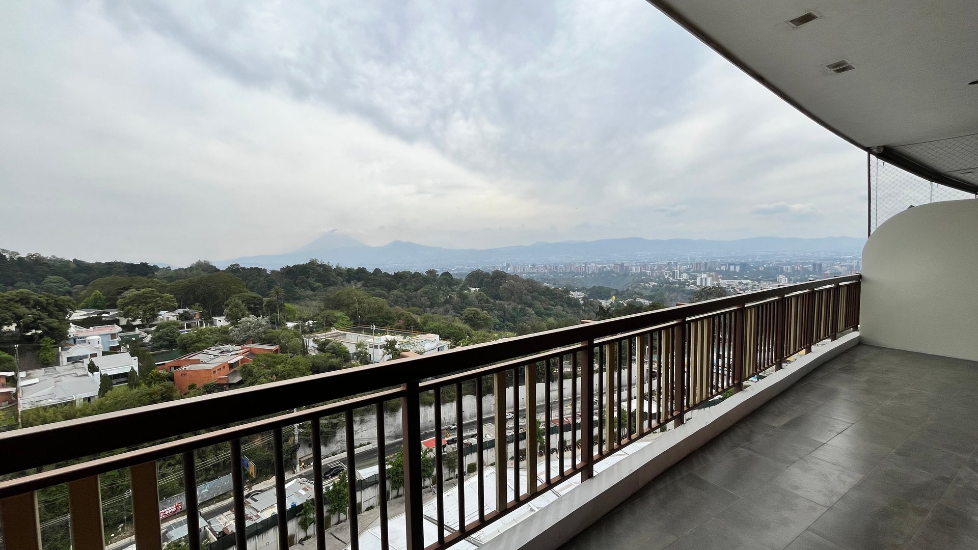 Apartamento en Alquiler, Edificio Cupertino, Muxbal - Final 20 calle - Miniatura 2