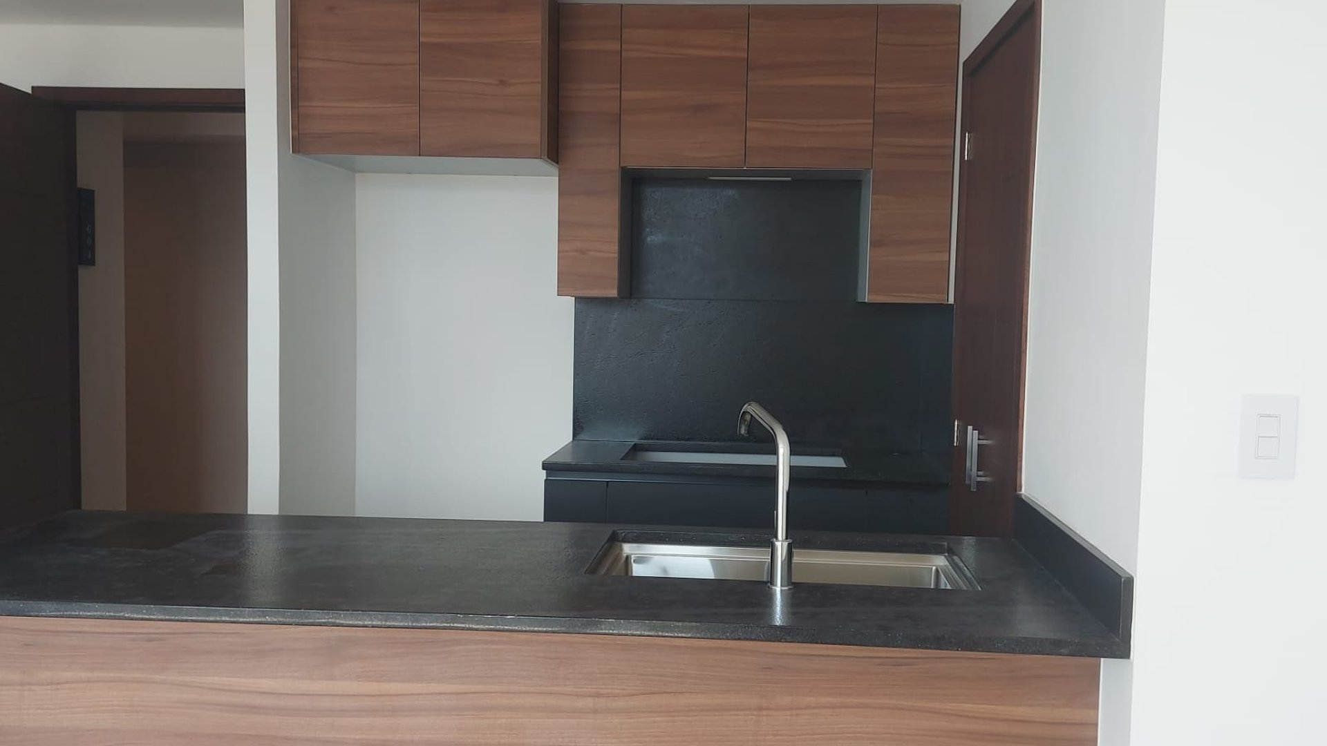 ???? APARTAMENTO EN VENTA – 1 HAB | RESERVA 5TA. AVENIDA | ZONA 14 - Miniatura 2