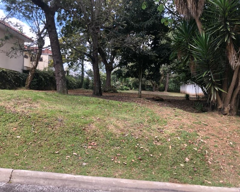 Terreno en venta, Condominio Bosques de San Isidro. 