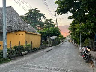 VENTA DE AMPLIO TERRENO A POCOS METROS DE LA PLAYA - MONTERRICO - 3