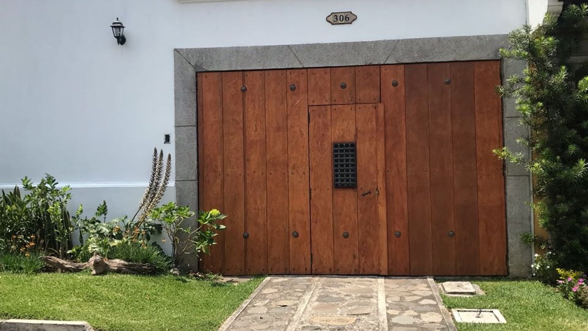 CASA EN VENTA, en Condominio  Bella Vista en Jocotenango