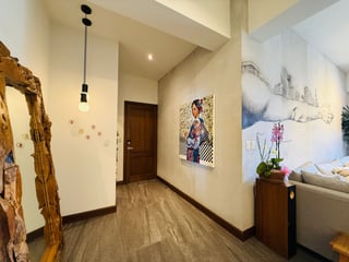 ALQUILER DE AMPLIO Y MODERNO APARTAMENTO - SALVATTORE, ZONA 10 - 2