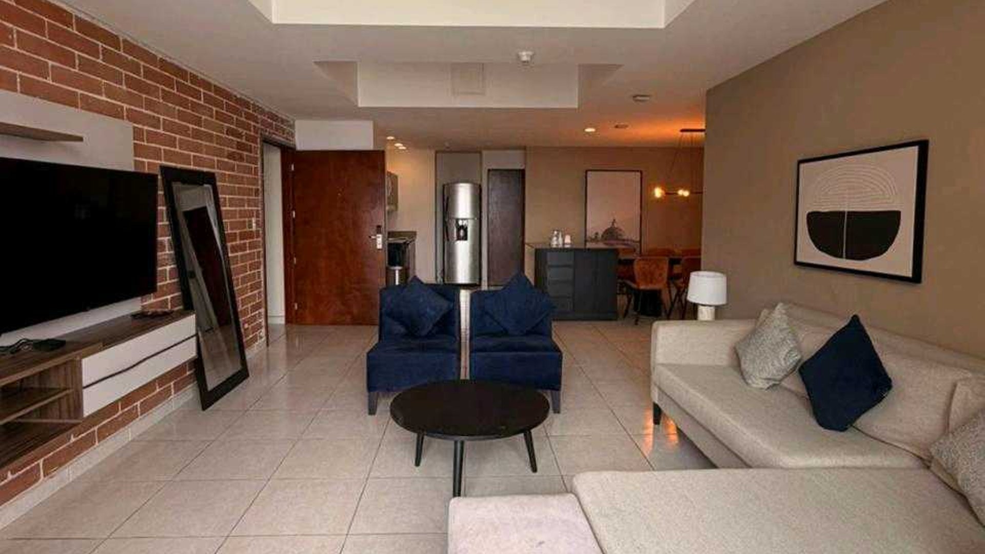 APARTAMENTO AMUEBLADO EN ALQUILER ???? Edificio Adriatika, Zona 14 - Miniatura 3