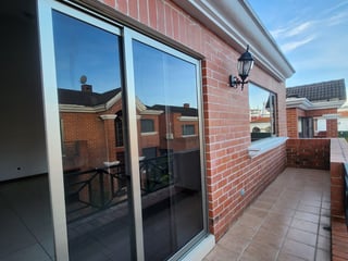 Casa en renta de 2 niveles con 4 habitaciones en z16 Cayala Ref-5161 - 2